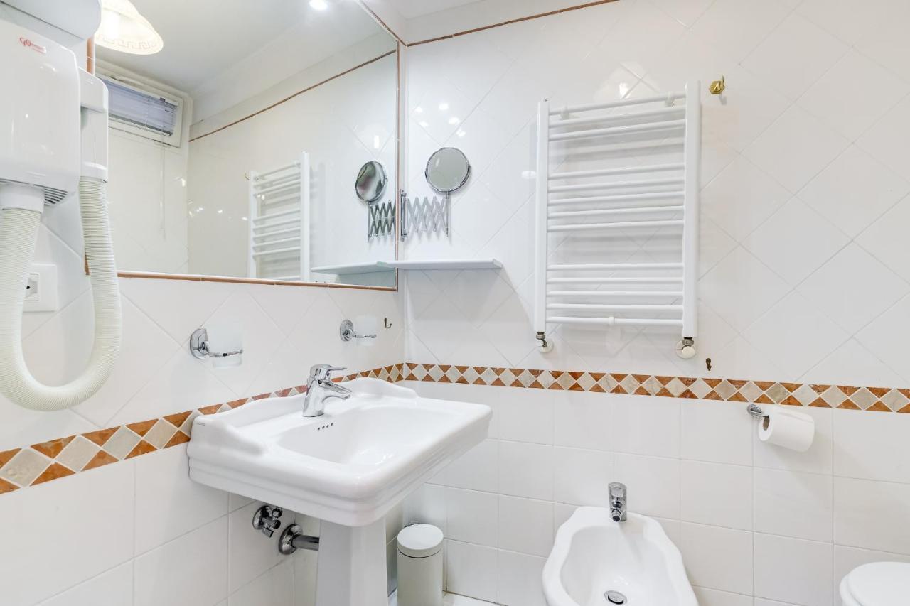 Trevi Fountain Modern Apartment Róma Kültér fotó